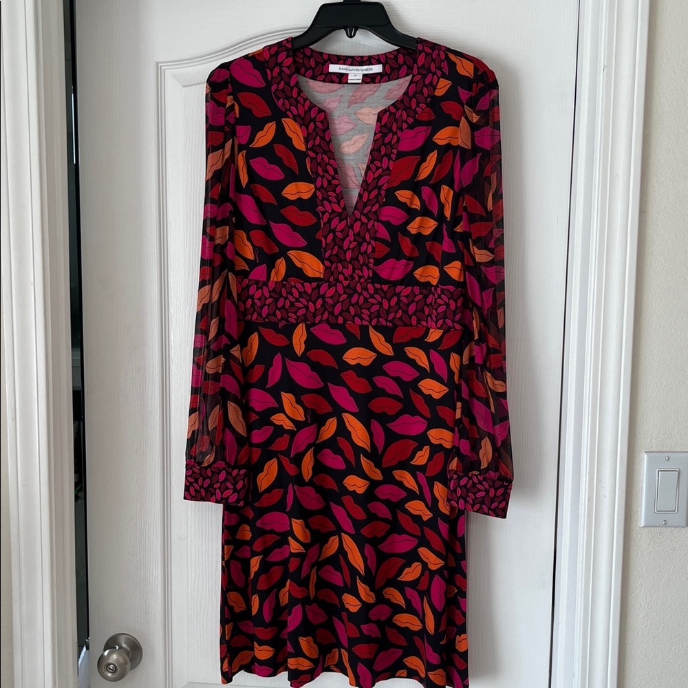 Diane Von Furstenberg silk lip print dress, 10